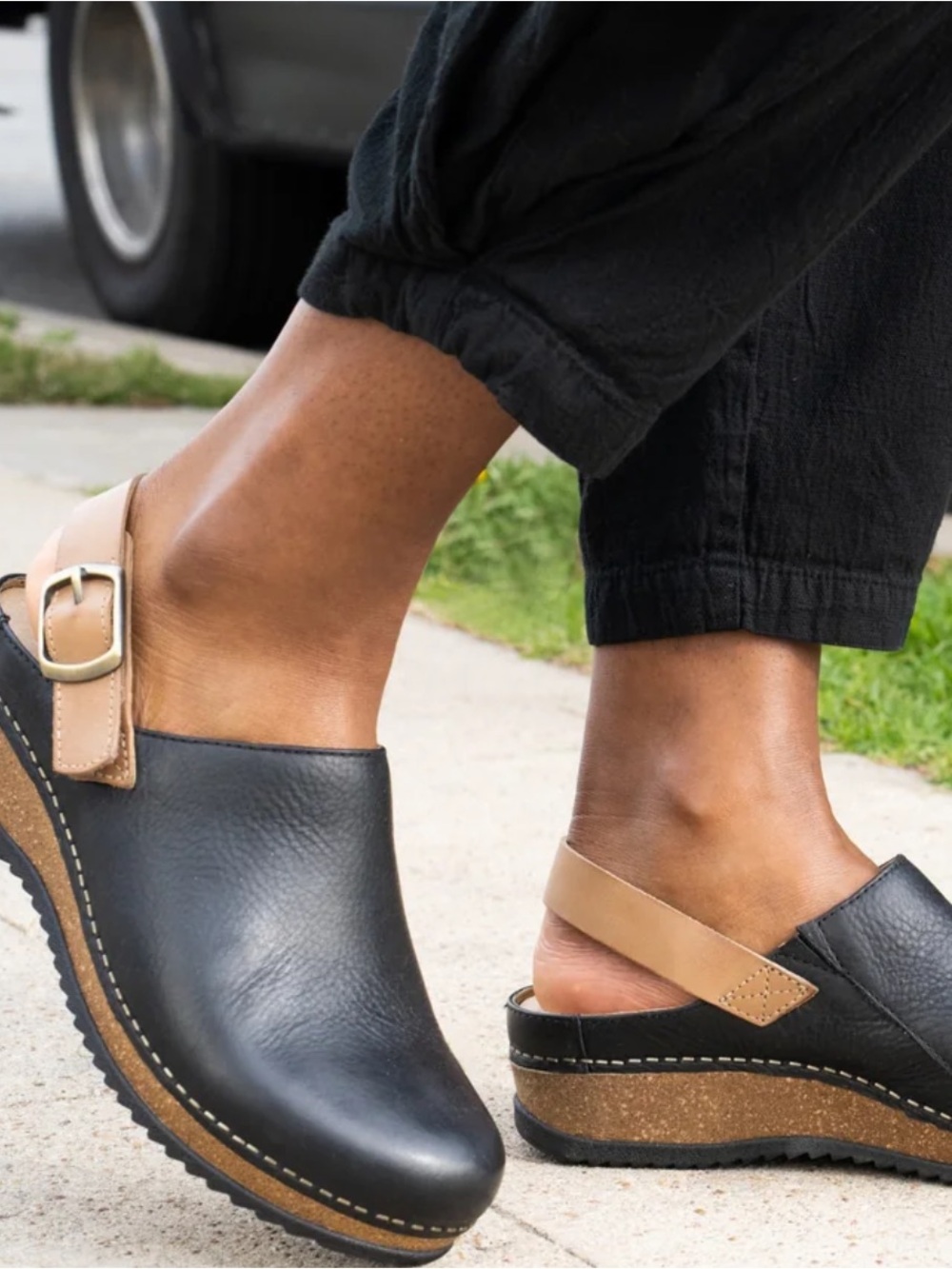 Like New Dansko Merrin Clogs